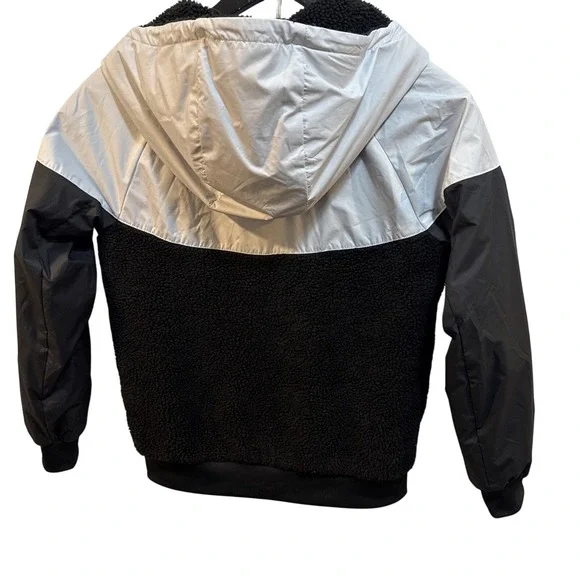 Nike Coat Jacket #AA0069-010 Boys Size Medium Black & Gray - Picture 4 of 6